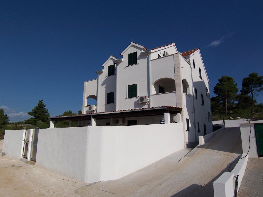Apartments Croatia Brac San Pietro di Brazza Camera foto